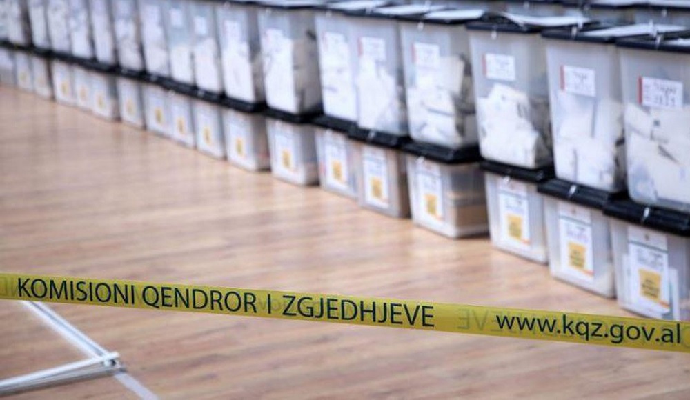 Perseritja e zgjedhjeve ne Rrogozhine, miratohen afatet e fleta e votimit